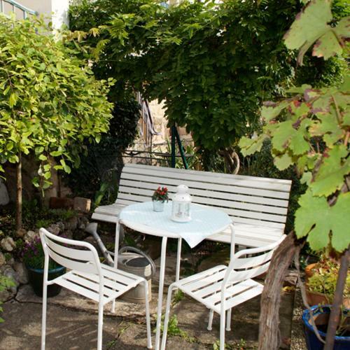 Ferienwohnung Appolonia นอยชตัดท์ อัน แดร์ ไวน์ชตราเซอ ภายนอก รูปภาพ